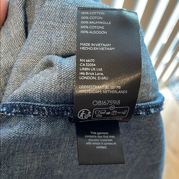 Pilcro Aly-Puff Sleeve Denim Blouse - Picture 14 of 16